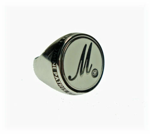 Anelli di bigiotteria in smalto