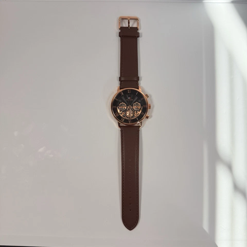 TOMMY HILFIGER LEGEND 1710566 44mm Men’s Watch Black Dial Brown Leather Band - Image 4 of 4