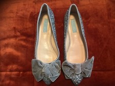 Betsy Johnson silver glitter flats with bow 8.5