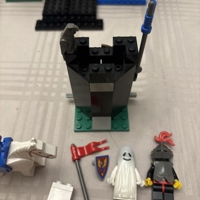Lego Castle 6034: Black Monarch's Ghost Complete Set With Instructions