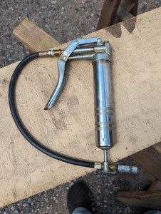 Small Pistol-grip Grease Gun