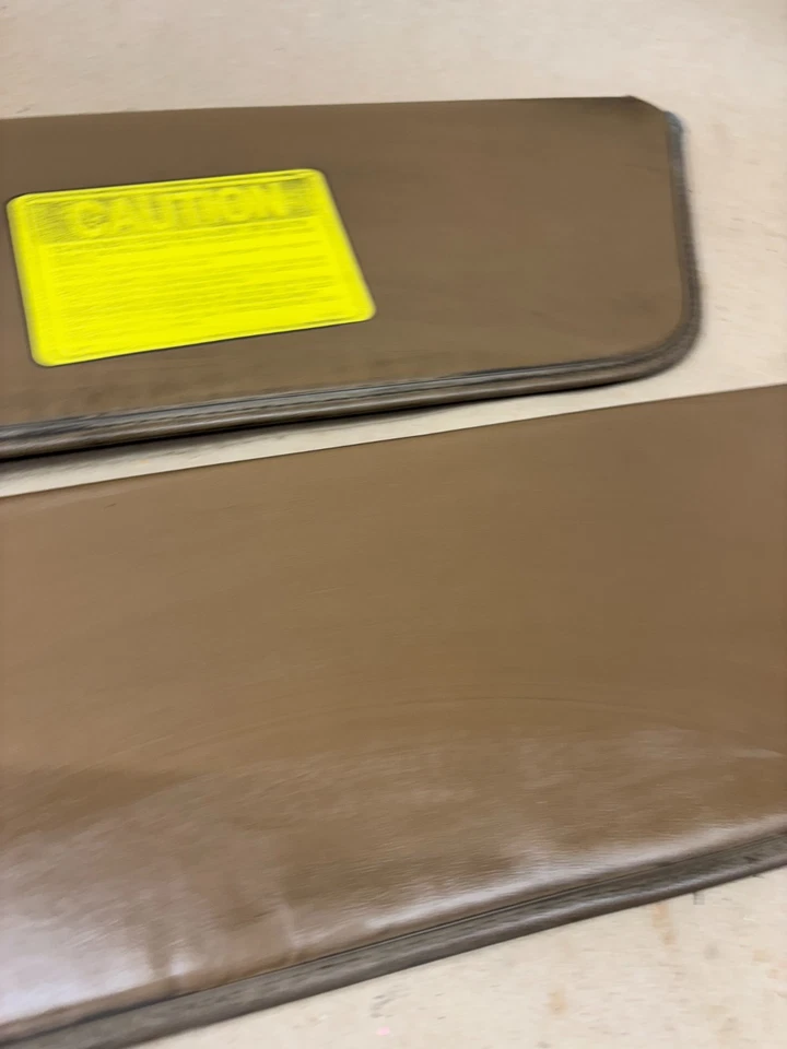 1980-1986 F150 F250 F350 BRONCO BONITO MARRÓN PARASOLES PARASOLES CABINA TECHO INTERIOR Foto 3 de 4