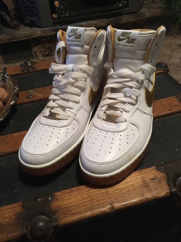 Nike Air Force 1 AF1 Downtown Size 8.5 White Gold Nike Air Force 1 AF1 Downtown Size 8.5 White Gold