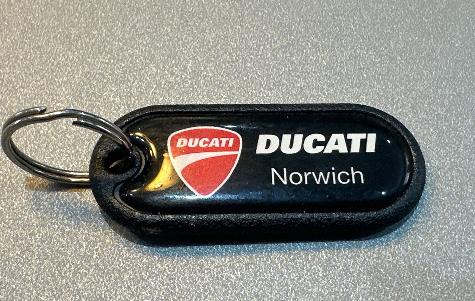 GENUINE DUCATI MAIN DEALER MOTOR BIKE KEY FOB KEY RING RUBBER NORWICH