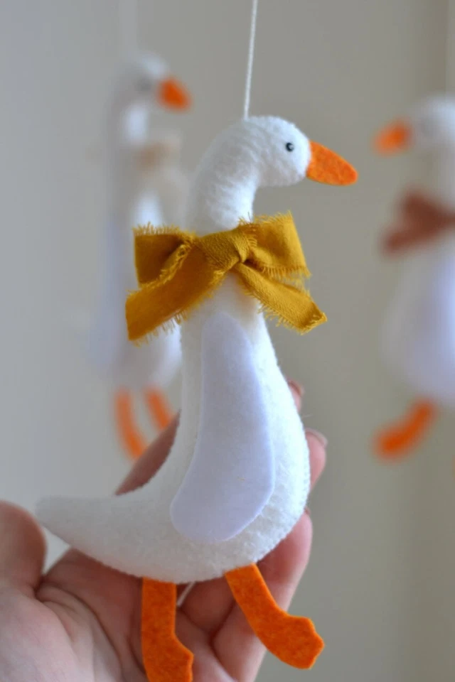 Ganso bebé móvil, pato móvil, guardería móvil niño, cuna móvil niña Foto 2 de 4