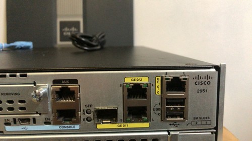 CISCO 2951-SEC/K9 3-Port Gigabit SECURITY Router seck9 ios-15.7 2951/K9 - Picture 6 of 10