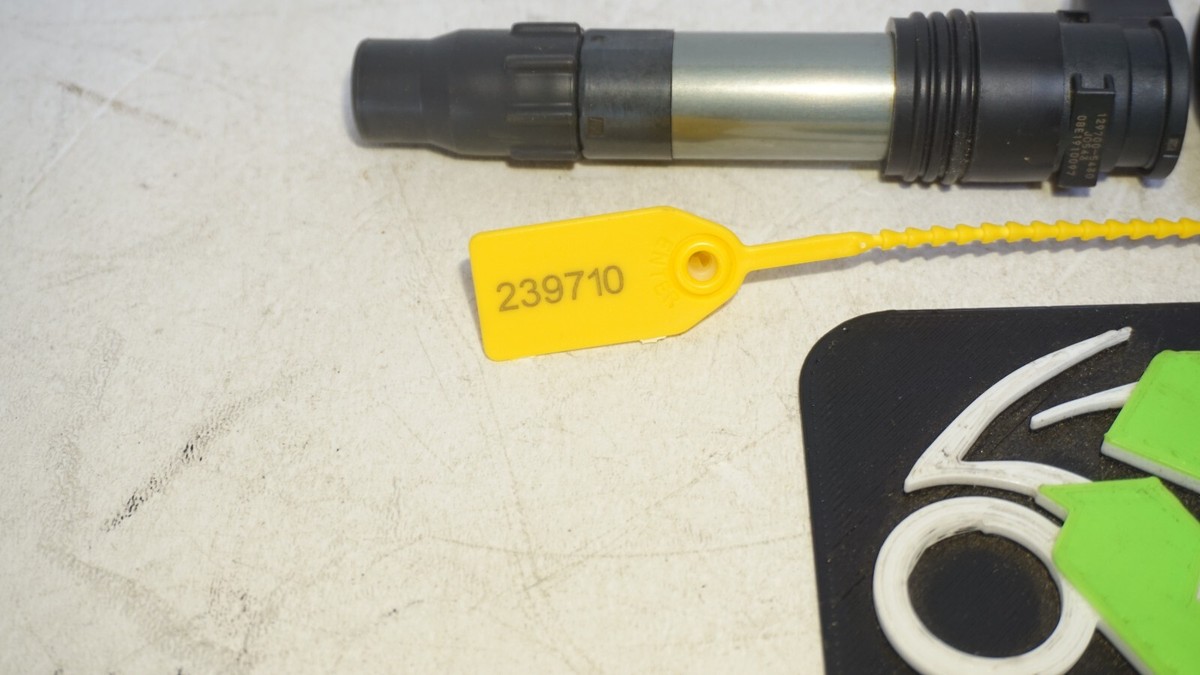 その他 S 2022 17-23 KAWASAKI NINJA 650 OEM SET 2 IGNITION COIL PACKS 239710