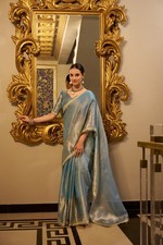 Designer Sari Bollywood Bridal Saree Collection Shimmering in Zari and sequins