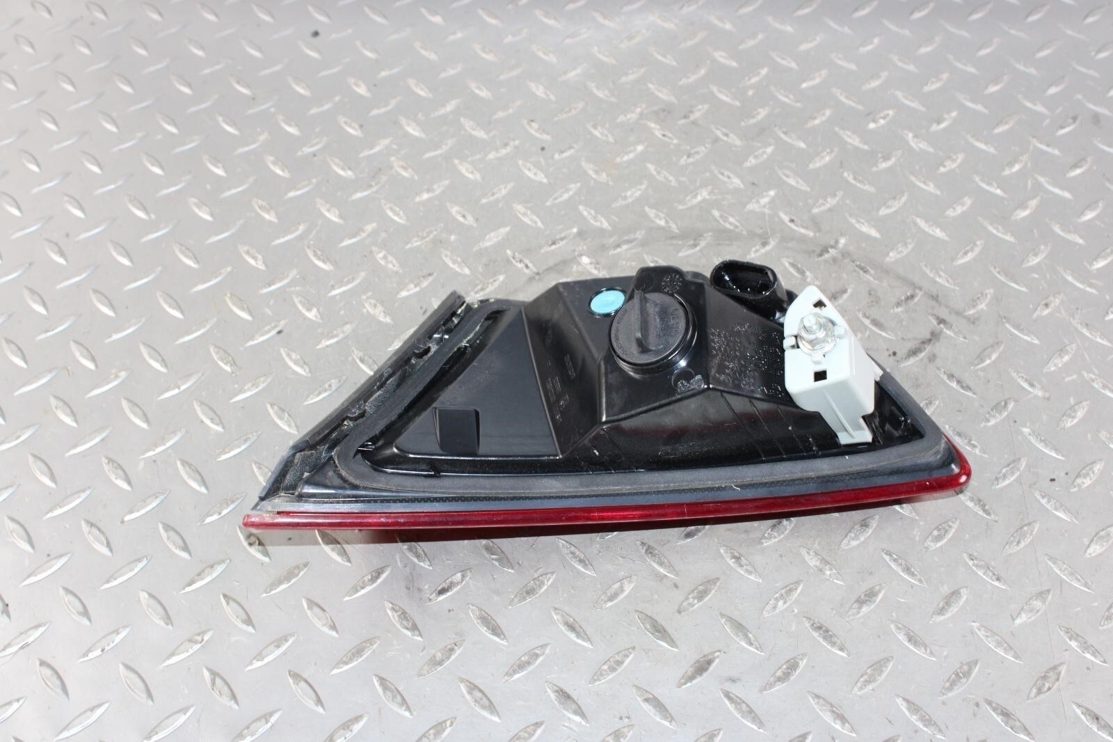 Maserati Ghibli 2014-2019 Left Tail light