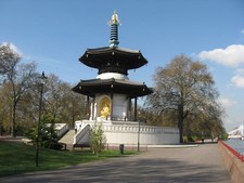Photo A3 Peace Pagoda, Battersea Park Westminster The London Peace Pagod c2010