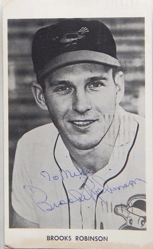 1962 Postcard Post Card Brooks Robinson Team Issued Baltimore Orioles Signed