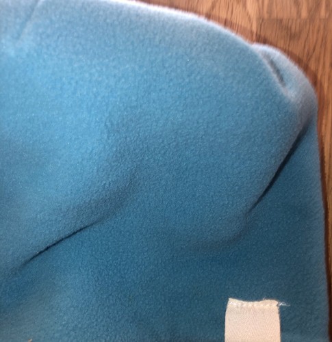 Gently Used GAP Brand Light Blue Polka Dot Fleece Kids Beanie, Size L/XL - Picture 5 of 5