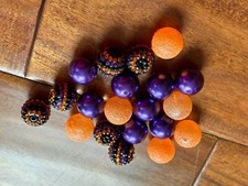 NWOT Halloween Beads for Crafts Set of 20 - 0.75" Length