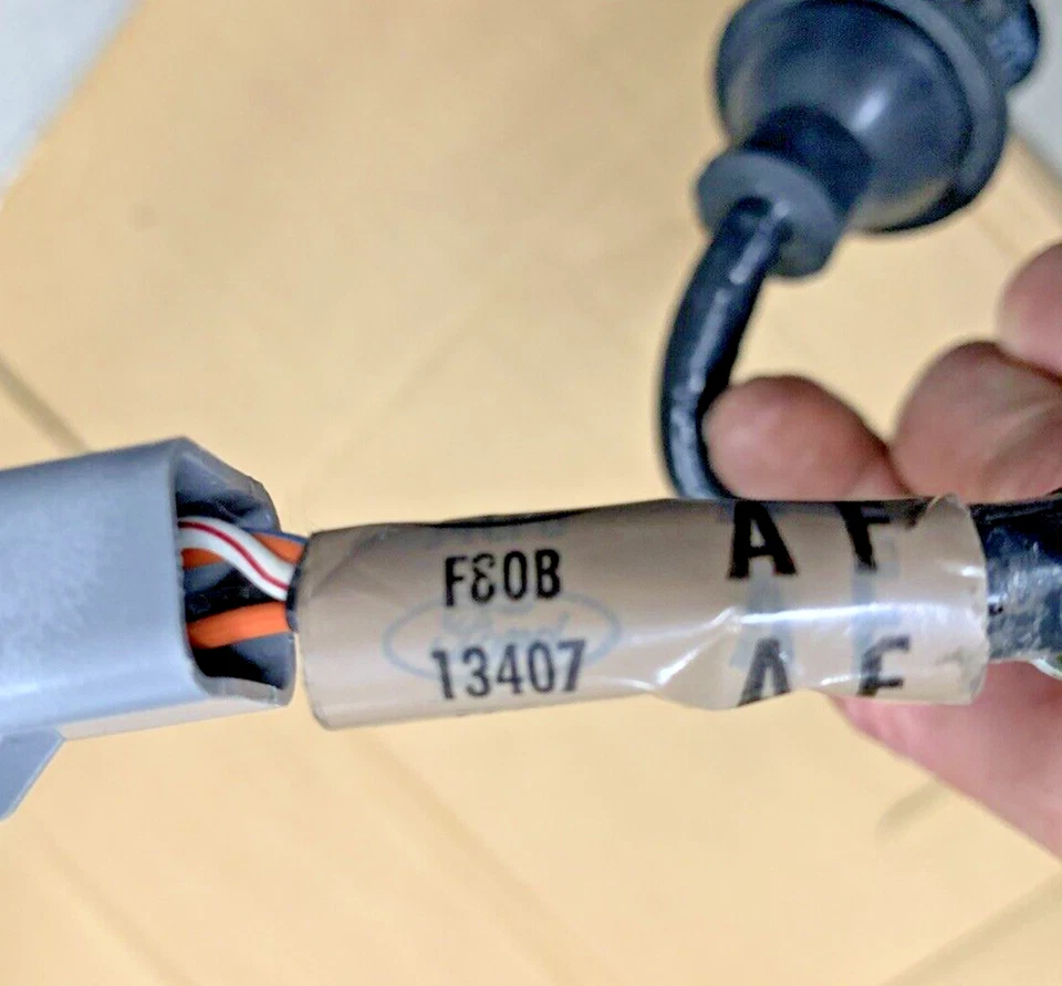 1998-1999-2000-2001-2002 LINCOLN CONTINENTAL TAIL LIGHT WIRE HARNESS FS0B 13407 Foto 3 de 4