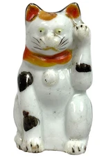 Antique Maneki Neko Imari Kutani Lucky Cat Beckoning Japanese 3.13" Taisho Era