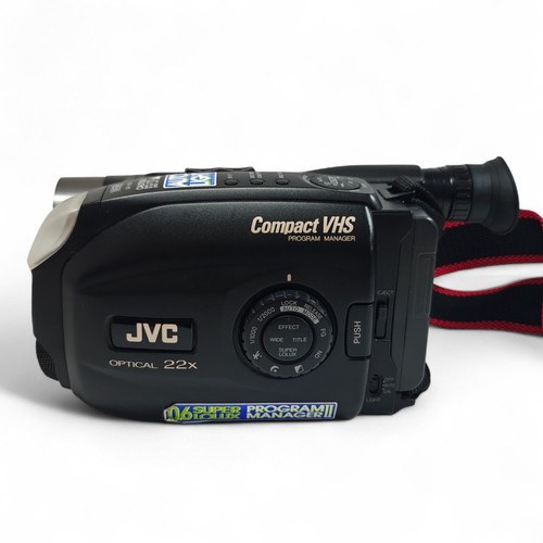JVC GR-AX21E Camcorder VHSC Tape Analogue Retro 90s Video Camera, Bag, Charger - Picture 3 of 8