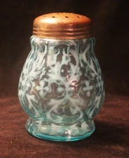 NORTHWOOD BLUE OPALESCENT SPANISH LACE SUGAR SHAKER