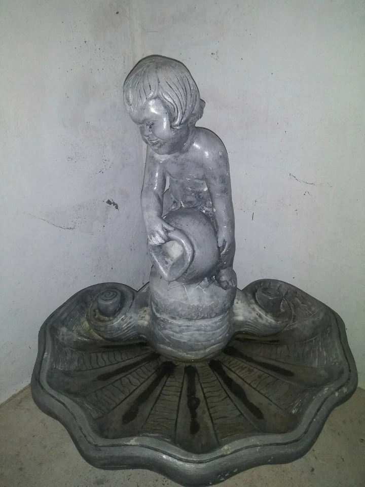 Water Fountain - Image 3 of 3