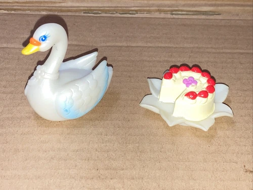 Vintage 2003 Barbie Swan Lake Enchanted Playset Swan Replacement Figure & Cake