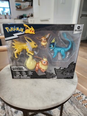 Pokemon Select Glitter Evolution Multi-Pack Eevee Flareon Vaporeon Jolteon