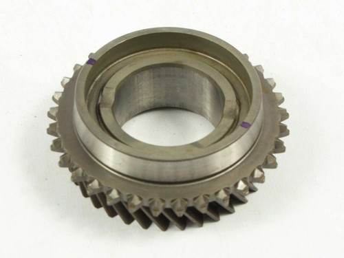 1990-2010 Volkswagen Beetle 5-Speed Manual Transmission Gear 02A311145N - Picture 2 of 2