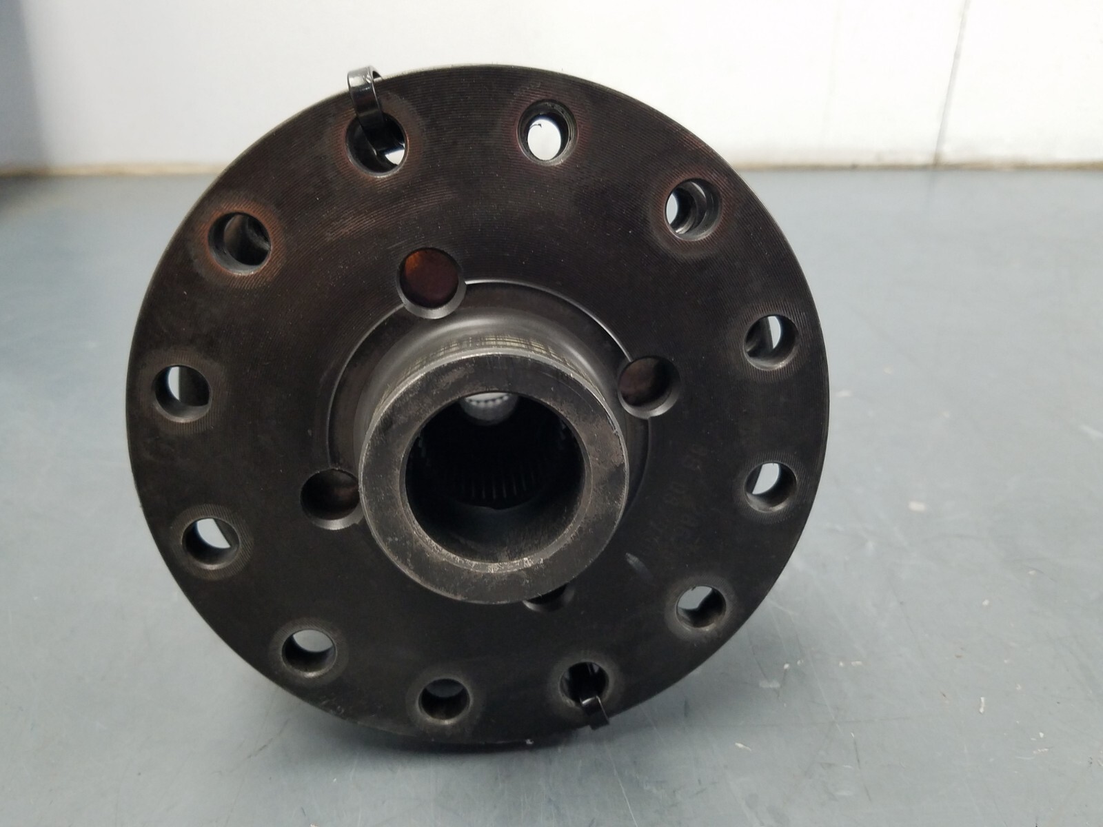 Lamborghini Gallardo  OEM Rear Differential Carrier #7679 B5