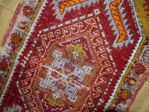 Handmade antique Turkish Yastik rug 1.4' x 2.8' ( 44cm x 86cm ) 1920s - 1C371 - Picture 8 of 9