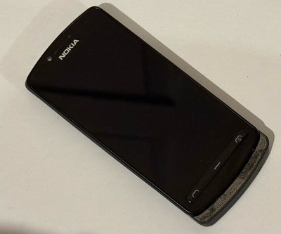 Nokia 700 - Schwarz Handy ohne Akku ungetestet defekt