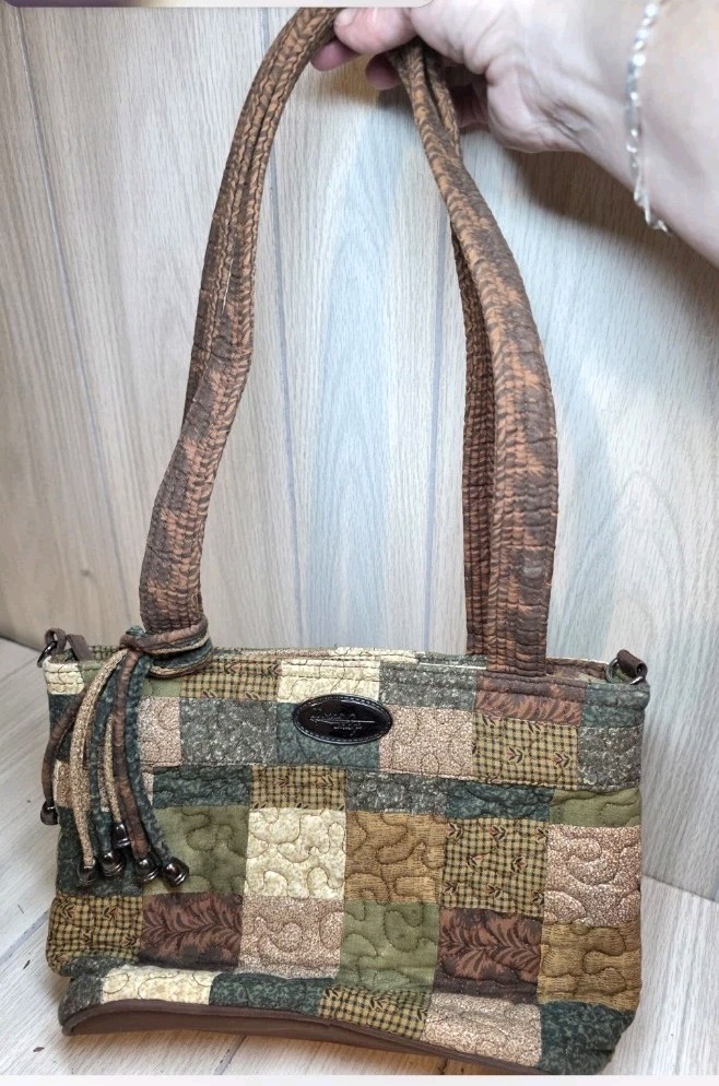 Donna Sharp Patchwork Quilted Messenger Shoulder … - image 1