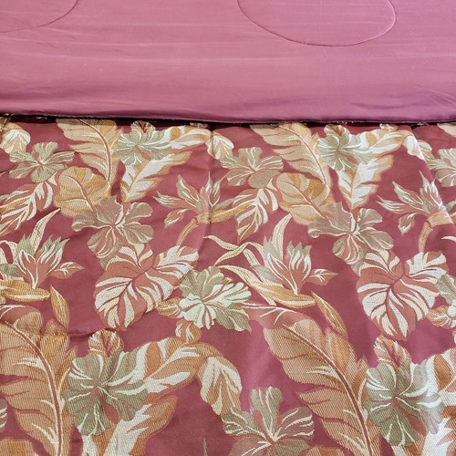 JCP Home Comforter Queen 92x96 Jacquard Red Gold Leaf Botanical Elegant Bedding - Picture 7 of 18