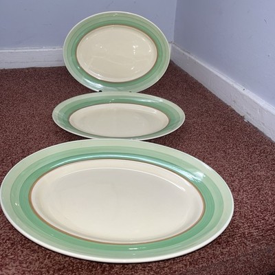 Seltenes aufsteigendes Trio ovaler Art Deco Platten im CC-Stil von WilkinsonLtd 