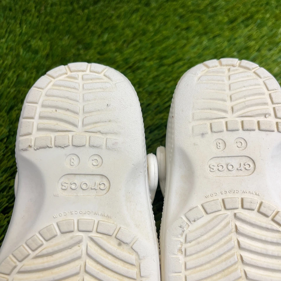 Zueco Crocs Clásico Niños Talla 8C Blanco Playa Caminar Exterior Sandalias Sin Cordones Foto 2 de 4