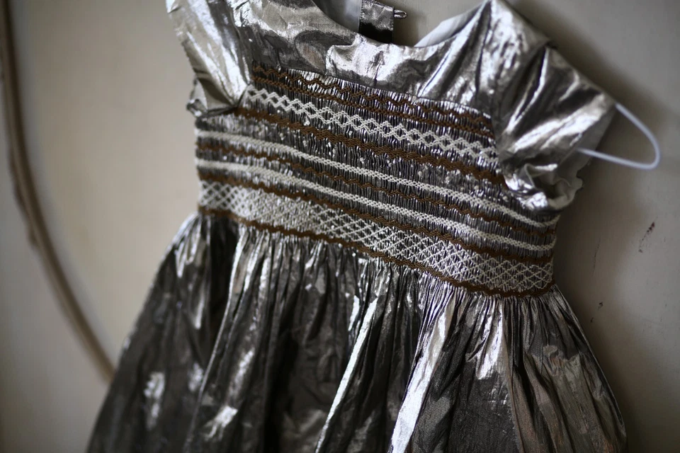 6y старый Bonpoint золото платье блестящий ткани длиной до колена потрясающий! - Изображение 2 из 3