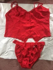 Victoria’s Secret 2Pc Cami Size Large New Color Red