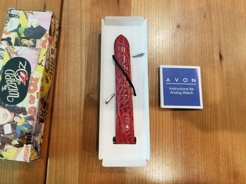 Wizard of Oz Avon Red Charm Watch, New in original box, Great shape! - Picture 4 of 4