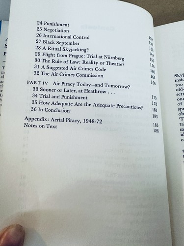 An Anatomy of Skyjacking by Peter Clyne HBDJ 1st/1st 1973 - Picture 12 of 12