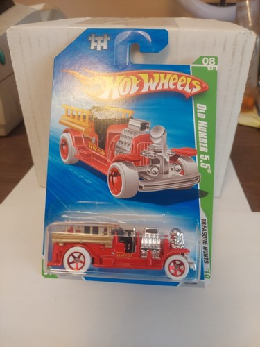 OLD NUMBER 5.5 HOT WHEELS 2010 TREASURE HUNTS 8/12 RED - Picture 1 of 2