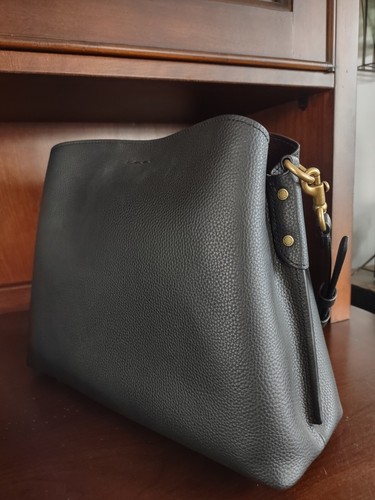 COACH Willow 12" Bucket Shoulder Bag In Colorblock Black Pebble Leather C2621 - Picture 5 of 10