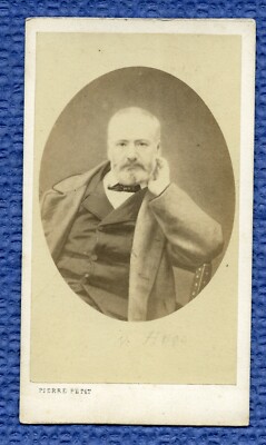 CDV. VICTOR HUGO. (1802-1885). PAR PIERRE PETIT. GUTER ZUSTAND. C°. 1865. PARIS.
