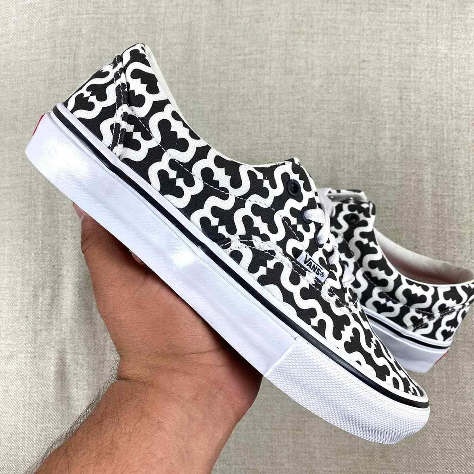 Vans x Supreme Skate Era « logo S noir »