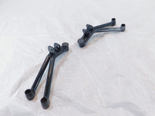 Moto Guzzi V7 III Carbon Special Stone 750 Rear Footrest Foot Peg Mount Brackets - Picture 3 of 10