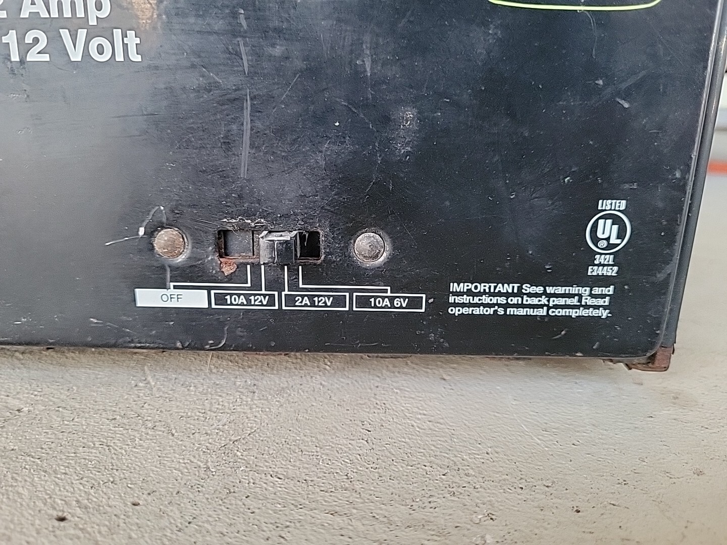 Vintage John Deere Battery Charger 10/2 Amp 6 & 12 Volt TY5161