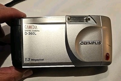 Olympus Camedia D-360L 1.3MP Digital Camera w/ 128MB Card Tested & Working