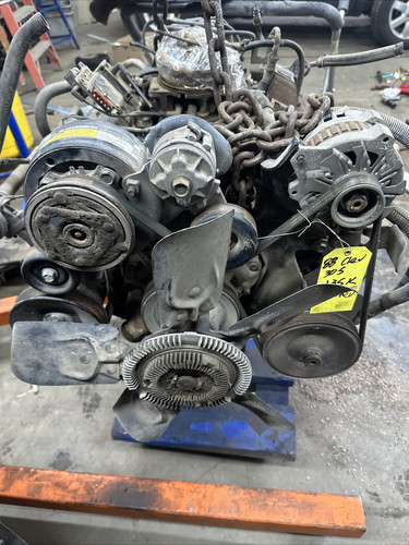 1988 Chevy Truck K1500 4x4 305 Motor Engine Assembly 165k OBS OEM - Picture 2 of 8