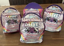 Set Of 4 Hatchimals Alive Rainbow Splash - 3 Color Hatch 1 Fizzy Hatch Toys