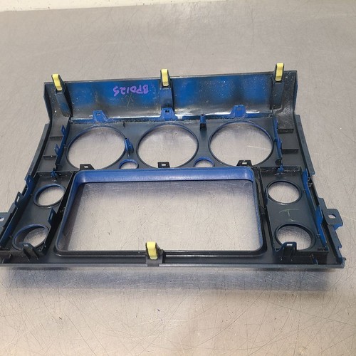 07 2007 TOYOTA FJ CRUISER BLUE DASH BEZEL SURROUNDING RADIO AND TEMP CONTROL - Picture 6 of 12