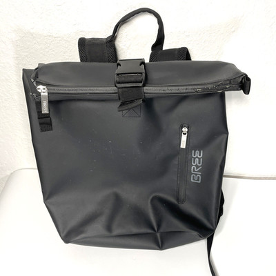BREE Punch PNCH 713 Rucksack mit Roll Top in schwarz H-42cm B-34cm T-15cm