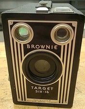 Vintage Kodak Brownie Target Six-20 box camera - untested