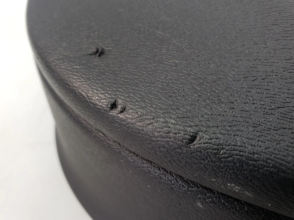 ✅ 16-22 OEM Volvo XC90 Panel de moldura de puerta interior pasajero trasero derecho cuero* Foto 2 de 4