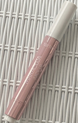 Tarte Maracuja Juicy Lip in Shade Creme Brulee